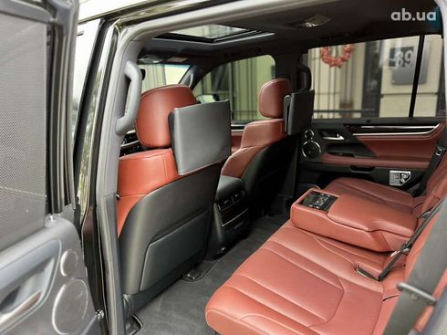 Lexus LX 2019 - фото 29