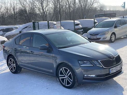 Skoda Octavia 2017 - фото 6