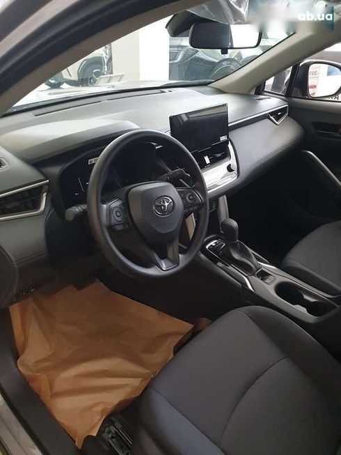 Toyota Corolla Cross 2024 - фото 12