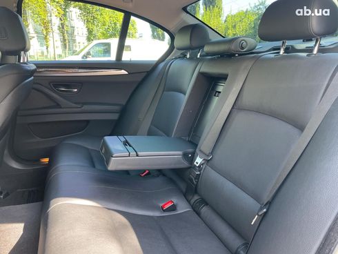 BMW 5 серия 2015 белый - фото 28