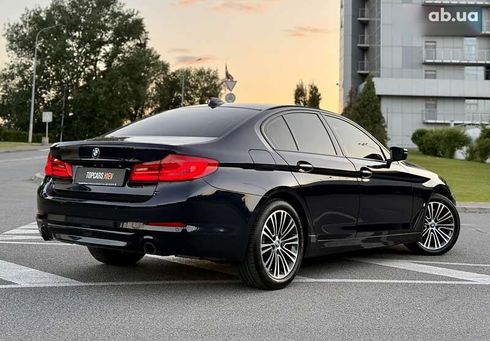 BMW 5 серия 2017 - фото 17