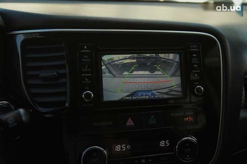 Mitsubishi Outlander 2016 - фото 14