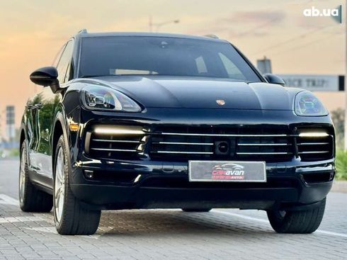 Porsche Cayenne 2018 - фото 26