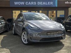 Продаж вживаних Tesla Model Y 2023 року - купити на Автобазарі
