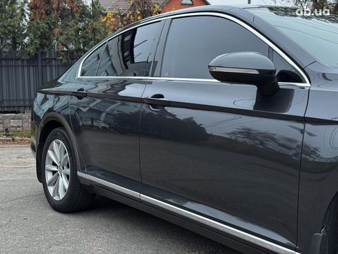 Volkswagen Passat 2018 серый - фото 9