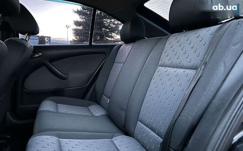 Skoda Octavia 2007 - фото 19