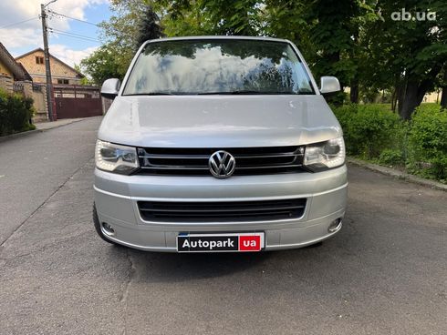 Volkswagen Multivan 2012 серый - фото 3