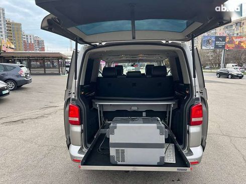 Volkswagen Multivan 2015 - фото 20