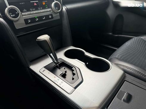 Toyota Camry 2013 - фото 14