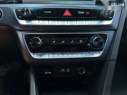 Hyundai Sonata 2017 - фото 18