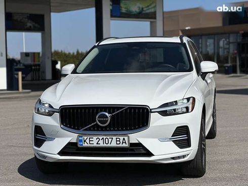 Volvo XC60 2022 - фото 15