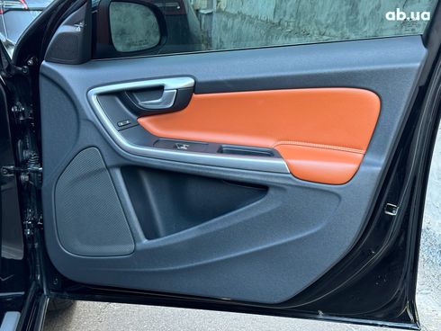 Volvo S60 2017 черный - фото 24