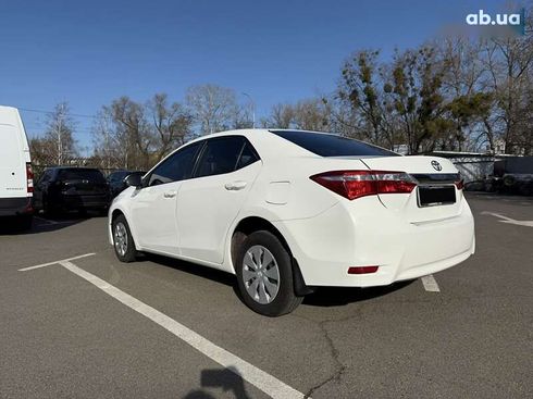 Toyota Corolla 2017 - фото 5