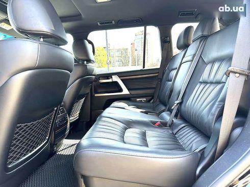 Toyota Land Cruiser 2019 - фото 23