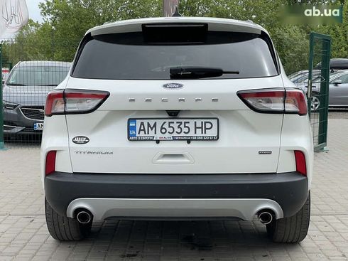 Ford Escape 2021 - фото 18