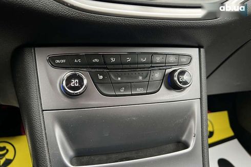 Opel Astra 2016 - фото 12
