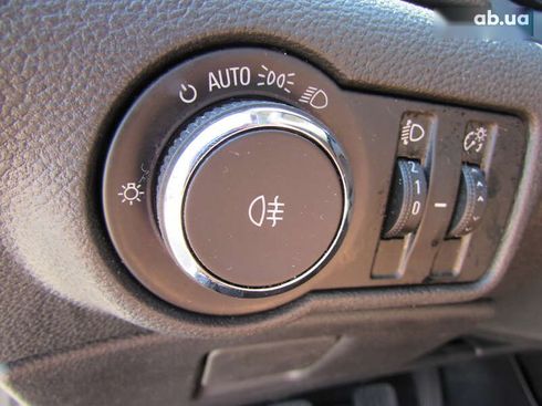 Opel Astra 2010 - фото 25