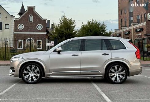 Volvo XC90 2022 - фото 9