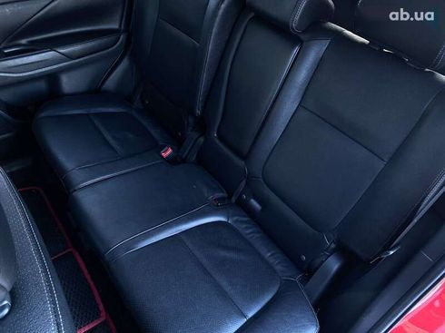 Mitsubishi Outlander 2014 - фото 21