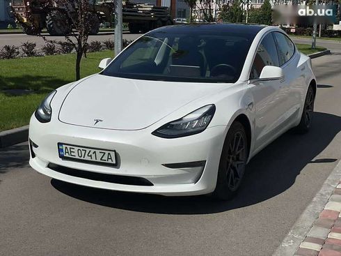 Tesla Model 3 2019 - фото 2