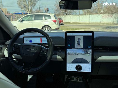 Ford Mustang Mach-E 2021 белый - фото 44