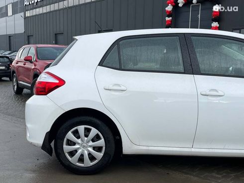 Toyota Auris 2010 белый - фото 31