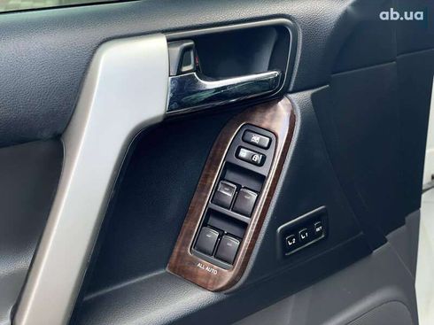 Toyota Land Cruiser 2010 - фото 14