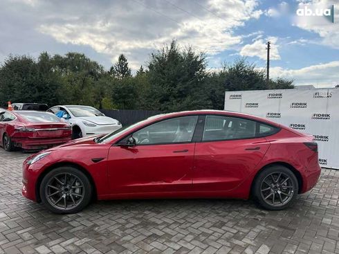 Tesla Model 3 2022 - фото 3