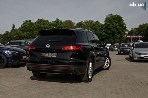 Volkswagen Touareg 2018 - фото 18
