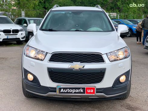Chevrolet Captiva 2014 белый - фото 2