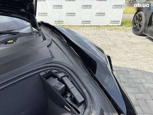 Porsche Taycan 2021 - фото 16