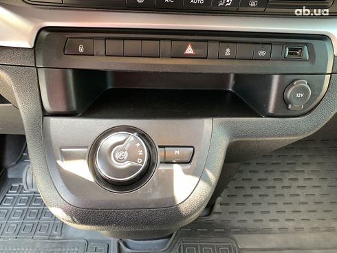 Peugeot Traveller 2017 коричневый - фото 31