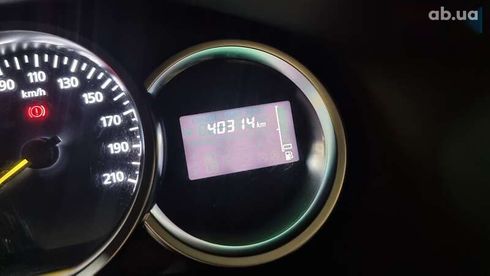 Renault Sandero Stepway 2020 - фото 11