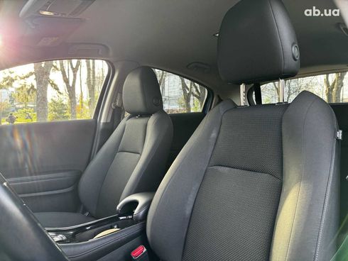 Honda HR-V 2018 синий - фото 17