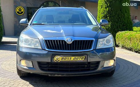 Skoda Octavia 2010 - фото 2