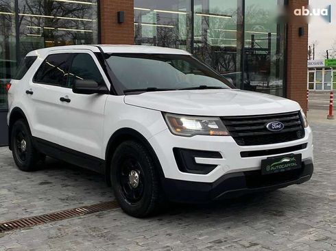 Ford Explorer 2017 - фото 7