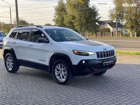 Jeep Cherokee 2019 - фото 25