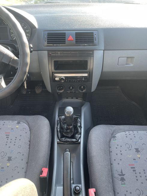 Skoda Fabia 2002 белый - фото 11