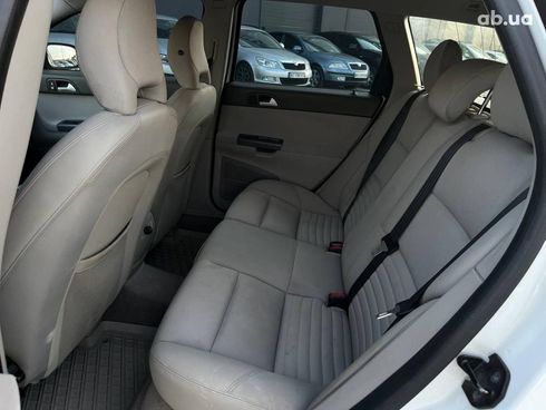 Volvo V50 2008 белый - фото 26