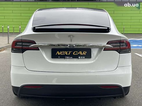 Tesla Model X 2019 - фото 10