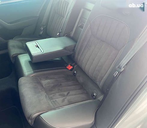 Skoda Superb 2020 - фото 16