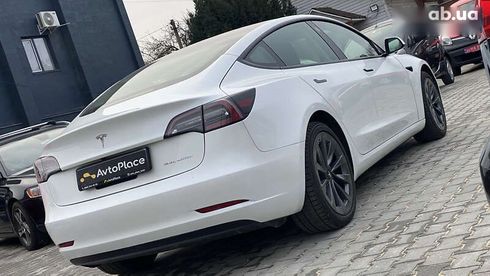 Tesla Model 3 2022 - фото 19