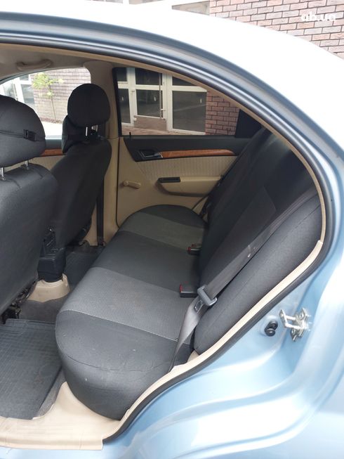 Chevrolet Aveo 2008 голубой - фото 11