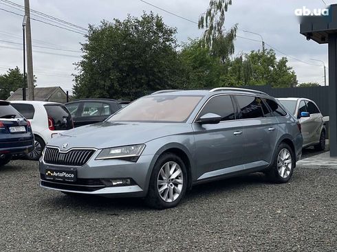 Skoda Superb 2016 - фото 13