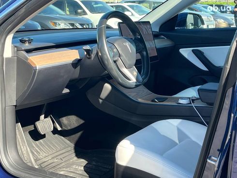 Tesla Model 3 2018 синий - фото 26