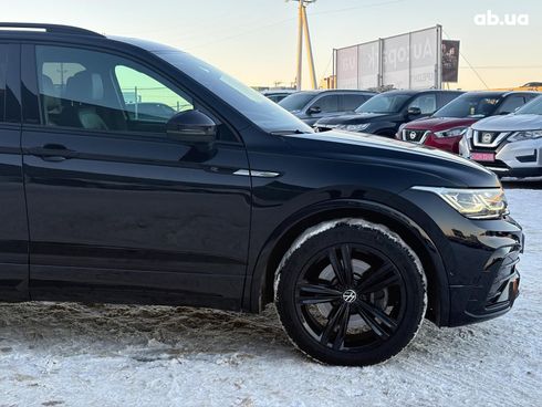 Volkswagen Tiguan 2020 черный - фото 6