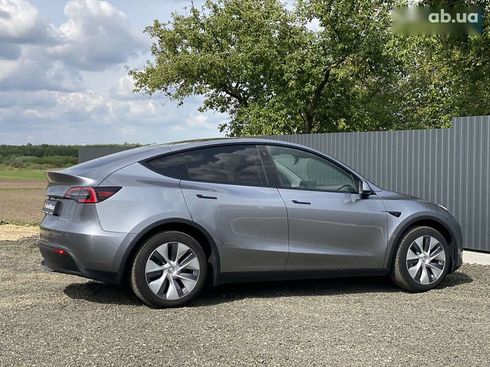 Tesla Model Y 2023 - фото 28