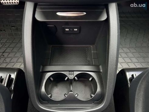 Mercedes-Benz V-Класс 2025 - фото 28