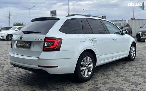 Skoda Octavia 2018 - фото 7