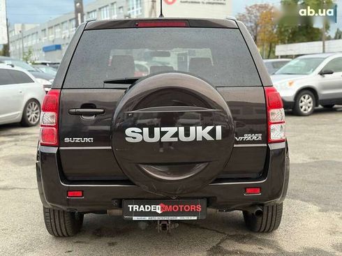 Suzuki Grand Vitara 2016 - фото 11